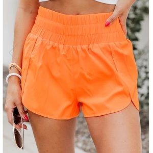 Pink Lily On The Go Shorts size medium